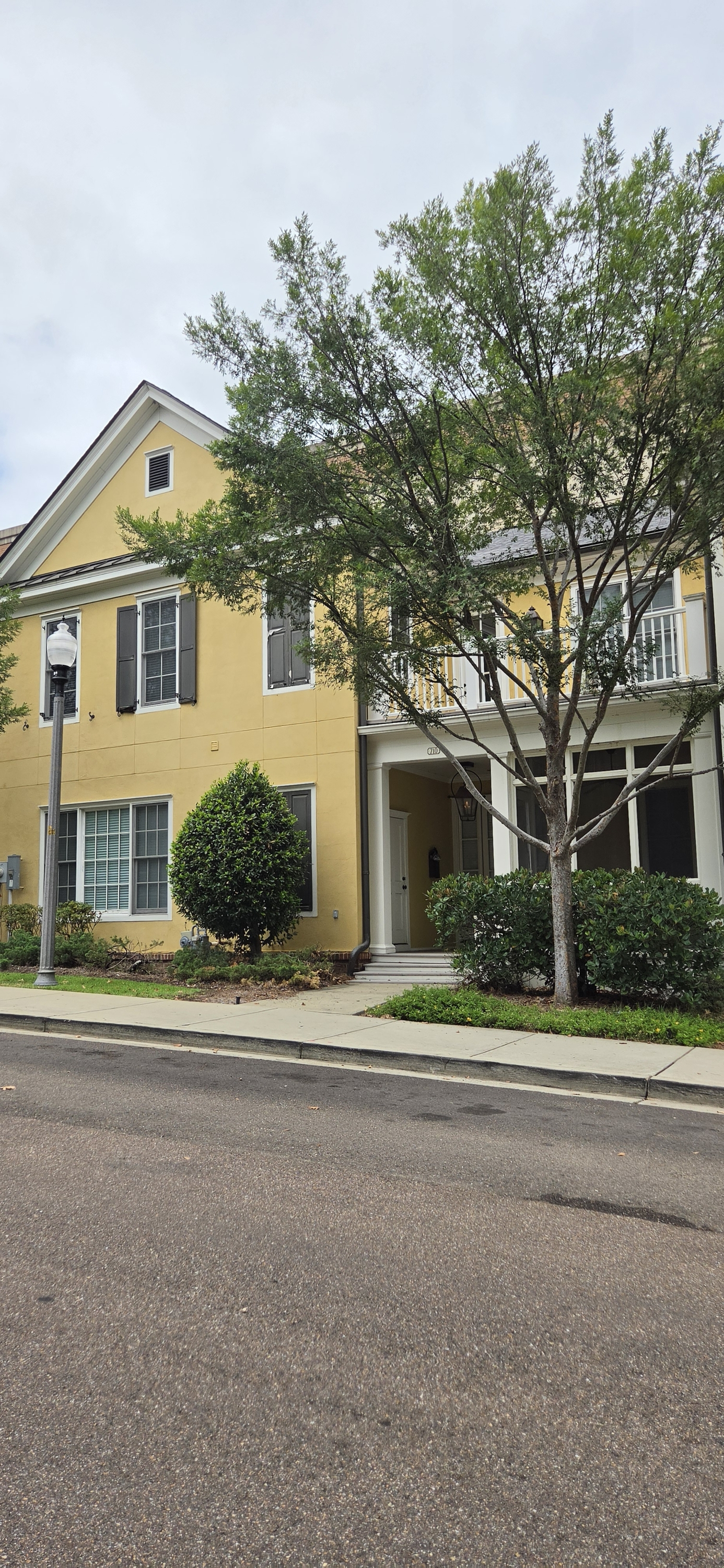 710 Manship Street